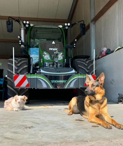 Customer tractor with a TractorBumper